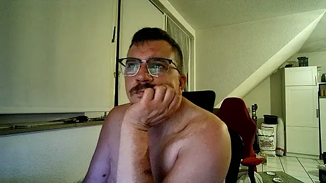 Redtaiger online show from May 30, 2026, 10:37 pm