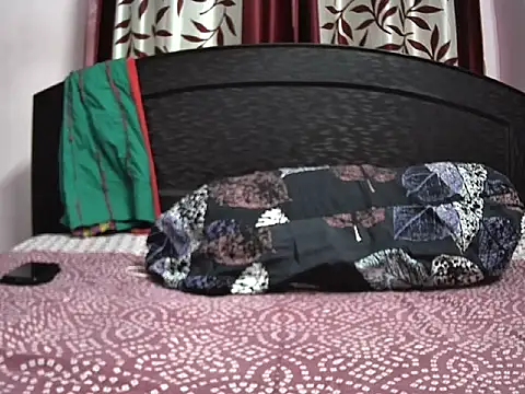 indiboy009 online show from October 15, 2025, 2:14 pm