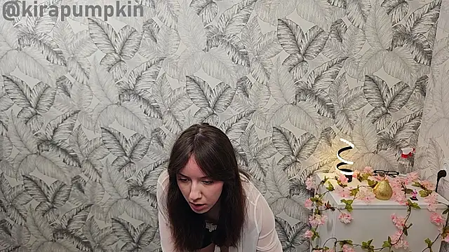 kirapumpkin online show from June 6, 2026, 5:40 pm