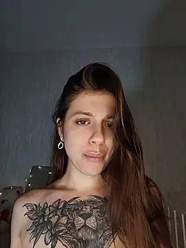 Eileenmurrr online show from June 19, 2026, 4:40 am