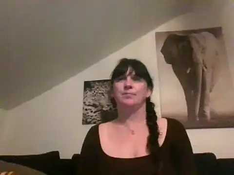 Snapshot of sexujuly88 chatting on October 21, 2025, 9:25 pm sexujuly88 online show from October 21, 2025, 9:25 pm