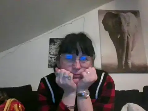 Snapshot of sexujuly88 chatting on February 23, 2025, 9:05 pm sexujuly88 online show from February 23, 2025, 9:05 pm