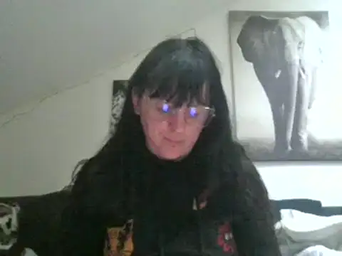 Snapshot of sexujuly88 chatting on March 10, 2025, 7:11 am sexujuly88 online show from March 10, 2025, 7:11 am