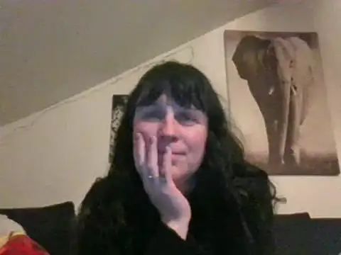 Snapshot of sexujuly88 chatting on February 25, 2025, 9:37 pm sexujuly88 online show from February 25, 2025, 9:37 pm