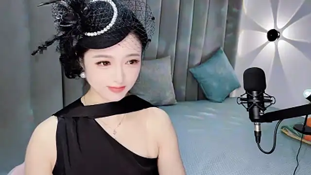 Momo-Wow online show from June 25, 2026, 6:07 am
