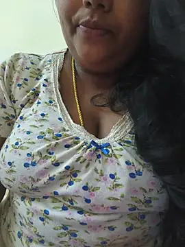 meenaqueen online show from June 4, 2026, 8:41 am