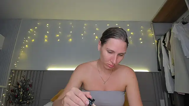 Snapshot of SofiClimbing chatting on January 17, 2026, 8:51 am SofiClimbing online show from January 17, 2026, 8:51 am