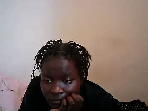 BerryJulie online show from June 18, 2026, 9:36 am