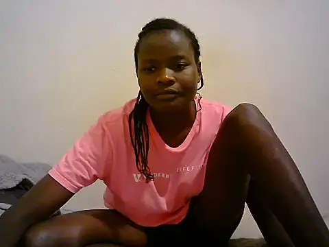 BerryJulie online show from July 6, 2026, 4:31 pm