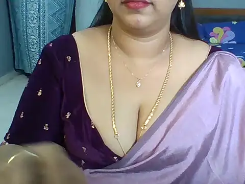 Snapshot of Tamil_hot_Meenu chatting on July 10, 2026, 7:08 am Tamil hot Meenu online show from July 10, 2026, 7:08 am