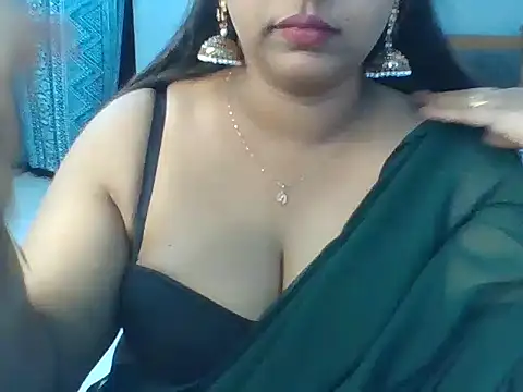 Snapshot of Tamil_hot_Meenu chatting on June 13, 2026, 7:06 am Tamil hot Meenu online show from June 13, 2026, 7:06 am