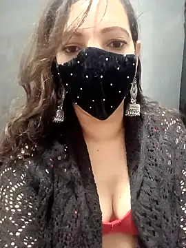 Lovely-Manisha143 online show from June 15, 2026, 5:07 am