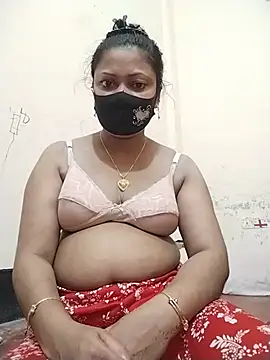 Snapshot of Uma_2 chatting on June 5, 2026, 5:01 am Uma 2 online show from June 5, 2026, 5:01 am