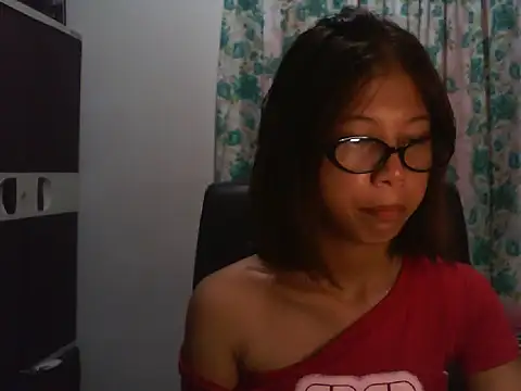 Snapshot of Freshxxcherryxoxo chatting on July 2, 2026, 2:12 am Freshxxcherryxoxo online show from July 2, 2026, 2:12 am