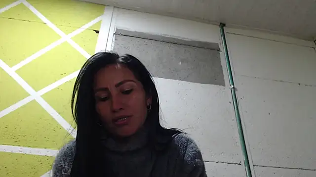 Nicolsweet  online show from July 18, 2026, 1:03 am