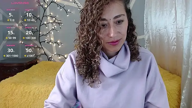 Snapshot of afrodita_marin chatting on June 25, 2026, 11:37 am afrodita marin online show from June 25, 2026, 11:37 am