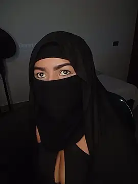 Snapshot of nayla_mohammed_ chatting on June 1, 2026, 10:20 pm nayla mohammed online show from June 1, 2026, 10:20 pm