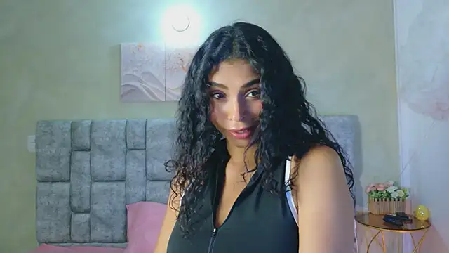 Snapshot of ChanellSin chatting on June 11, 2026, 9:45 pm ChanellSin online show from June 11, 2026, 9:45 pm