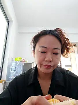 Yaoyao   online show from June 6, 2026, 8:30 am