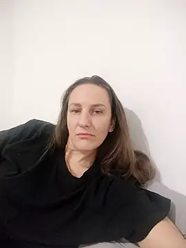 Snapshot of Yevgeshka-Milashka chatting on November 27, 2025, 8:20 pm Yevgeshka-Milashka online show from November 27, 2025, 8:20 pm