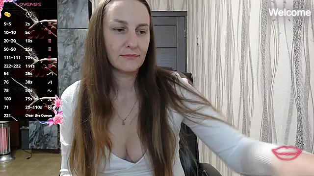 Snapshot of Yevgeshka-Milashka chatting on October 23, 2025, 5:55 pm Yevgeshka-Milashka online show from October 23, 2025, 5:55 pm