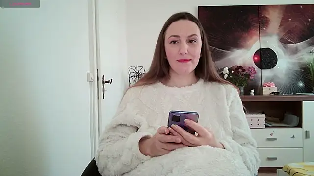 Snapshot of Yevgeshka-Milashka chatting on March 23, 2025, 6:16 am Yevgeshka-Milashka online show from March 23, 2025, 6:16 am