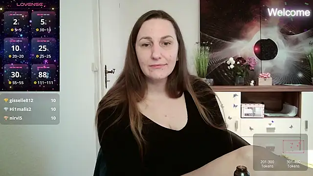 Snapshot of Yevgeshka-Milashka chatting on March 19, 2025, 6:35 am Yevgeshka-Milashka online show from March 19, 2025, 6:35 am