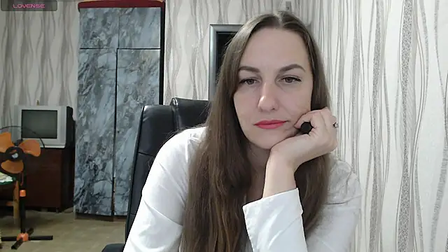 Snapshot of Yevgeshka-Milashka chatting on September 25, 2025, 6:08 am Yevgeshka-Milashka online show from September 25, 2025, 6:08 am