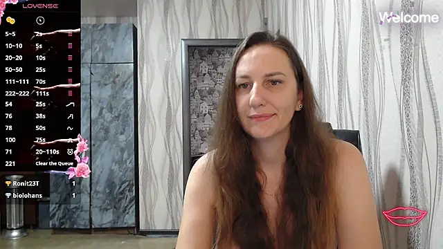 Snapshot of Yevgeshka-Milashka chatting on November 3, 2025, 5:12 am Yevgeshka-Milashka online show from November 3, 2025, 5:12 am