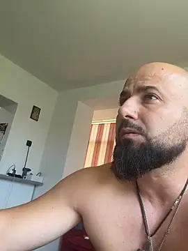 aviaboy online show from June 10, 2026, 11:11 am