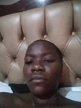 QueenSar online show from June 30, 2026, 5:29 am