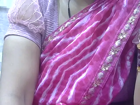 Snapshot of hey_darling_ chatting on June 23, 2026, 12:14 pm hey darling online show from June 23, 2026, 12:14 pm