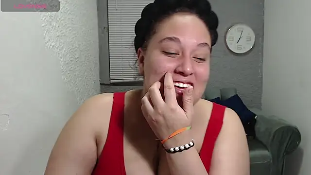 leilasosexy online show from July 11, 2026, 1:22 pm