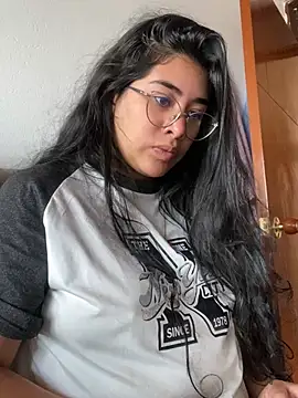 Snapshot of ivy_baley chatting on July 3, 2026, 5:30 pm ivy baley online show from July 3, 2026, 5:30 pm