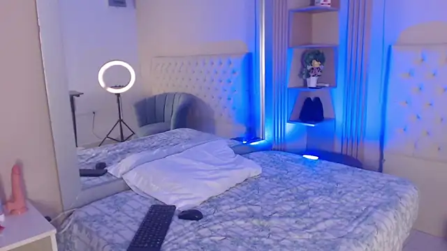 alexa   11 online show from June 19, 2026, 12:44 pm