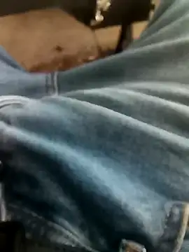 Snapshot of Singlemaleforcouples chatting on December 18, 2024, 9:14 am Singlemaleforcouples online show from December 18, 2024, 9:14 am