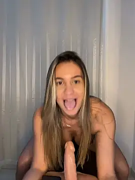 Snapshot of Betinhaalves chatting on July 2, 2026, 6:03 pm Betinhaalves online show from July 2, 2026, 6:03 pm