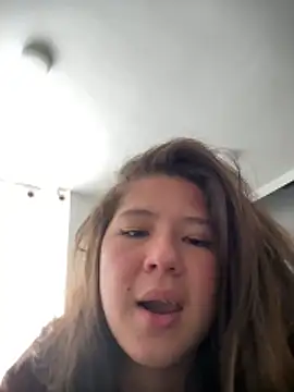  SofiGlow  online show from June 18, 2026, 4:34 pm