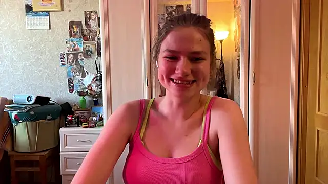 Snapshot of Codi_Rostersy chatting on June 9, 2026, 11:11 am Codi Rostersy online show from June 9, 2026, 11:11 am