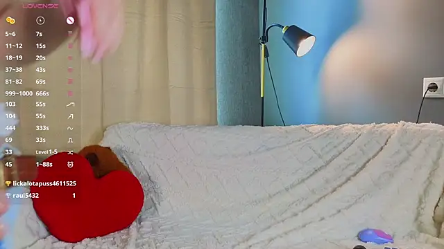 sexy xs online show from June 5, 2026, 6:29 am