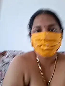 Snapshot of Hot_Sreeja_Tamil chatting on June 19, 2026, 9:15 am Hot Sreeja Tamil online show from June 19, 2026, 9:15 am
