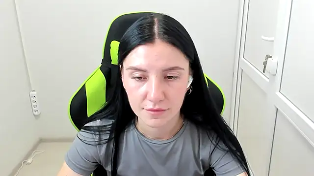 PatteMeoww online show from July 15, 2026, 12:23 pm