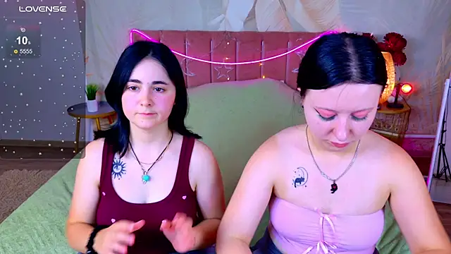 Snapshot of RuthHalll chatting on July 9, 2026, 10:04 am RuthHalll online show from July 9, 2026, 10:04 am