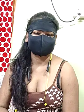 Hannydarling online show from June 5, 2026, 2:34 pm