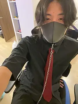 Snapshot of Natsu_x_ chatting on June 10, 2026, 3:57 pm Natsu x online show from June 10, 2026, 3:57 pm