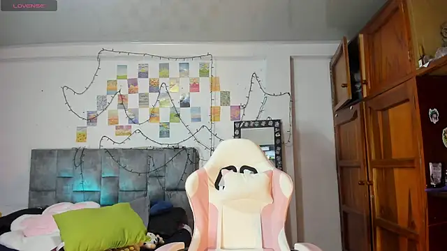 AngelGlow online show from June 16, 2026, 2:11 am