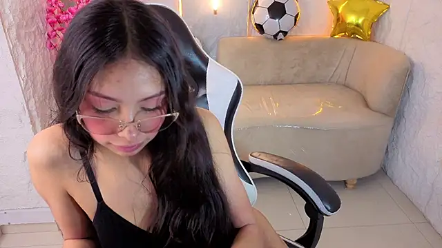 samantha tx  online show from July 9, 2026, 3:22 pm