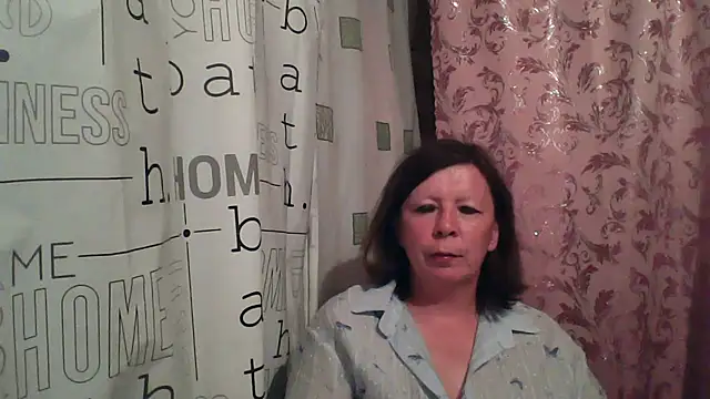 Snapshot of Schastlivaya43 chatting on July 6, 2026, 7:27 pm Schastlivaya43 online show from July 6, 2026, 7:27 pm