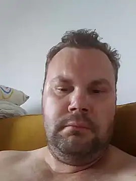 czaku84 online show from June 4, 2026, 2:44 pm