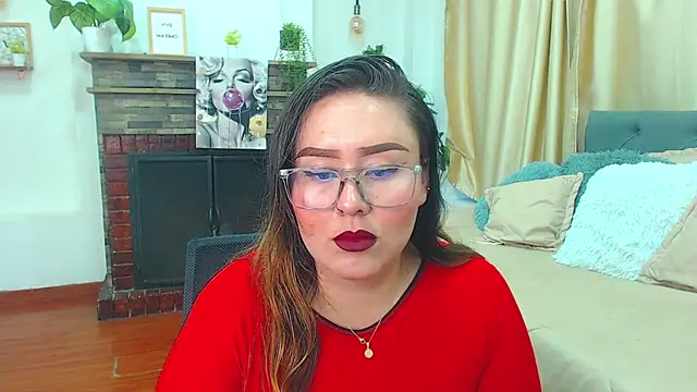 Snapshot of Khalia_ chatting on June 9, 2026, 6:53 pm Khalia online show from June 9, 2026, 6:53 pm